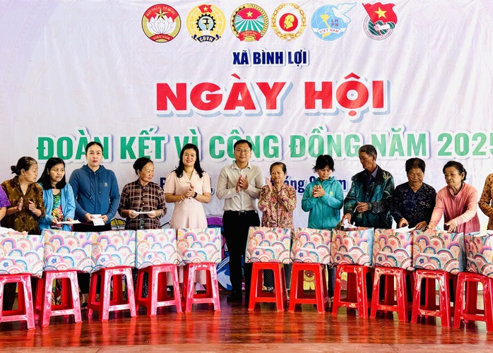 TP HCM: Nhiều hoạt động ý nghĩa chăm lo an sinh, tiếp sức học sinh nghèo- Ảnh 1.