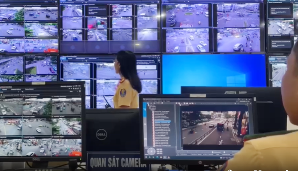 CSGT TP.HCM giám sát giao thông bằng flycam dịp lễ 2-9