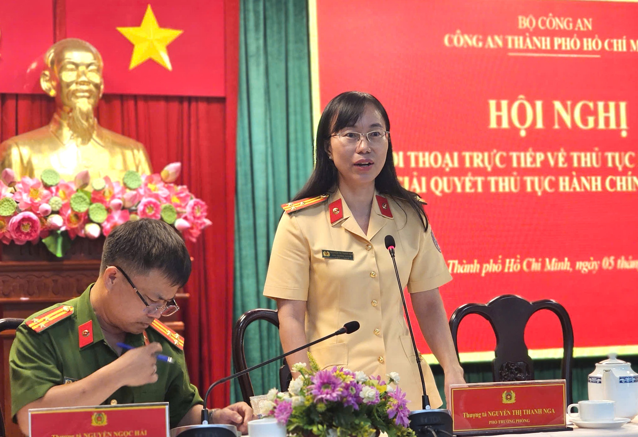 CSGT TPHCM lưu ý người dân có giấy phép lái xe gần hết hạn - 2 CSGT TPHCM lưu ý người dân có giấy phép lái xe gần hết hạn - 2