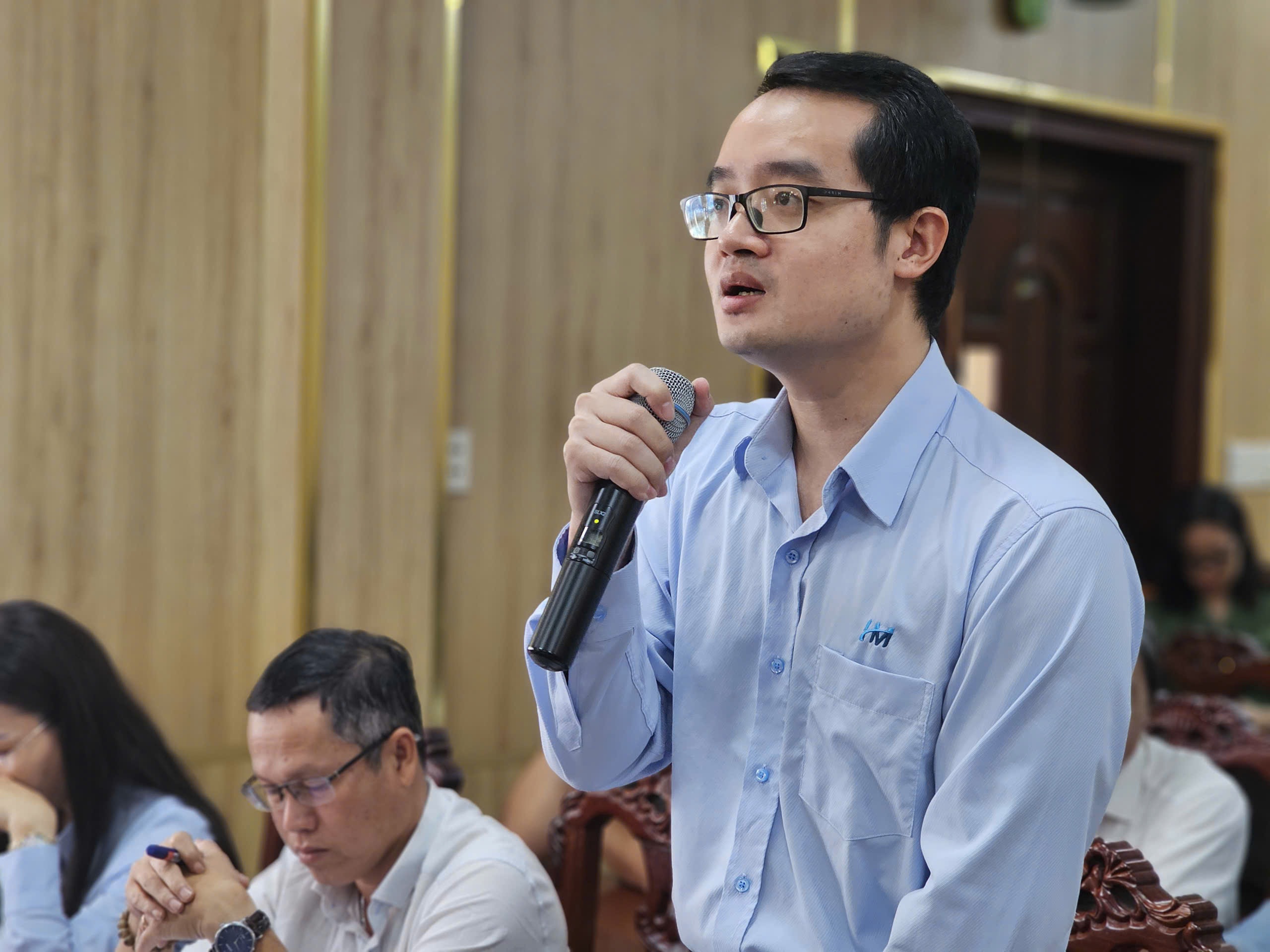 CSGT TPHCM lưu ý người dân có giấy phép lái xe gần hết hạn - 1 CSGT TPHCM lưu ý người dân có giấy phép lái xe gần hết hạn - 1