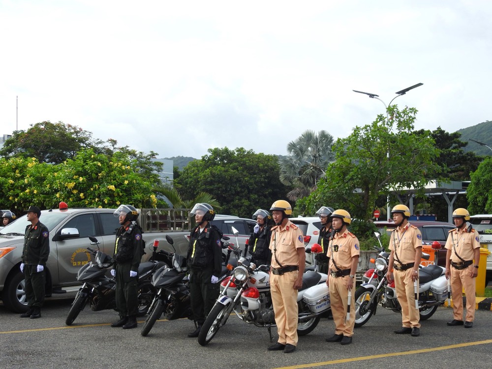 Polizeikräfte von Ho-Chi-Minh-Stadt bei der Eröffnungszeremonie. Foto: CATP cong-an-tp-hcm-trien-khai-luc-luong-bao-dam-an-ninh-cang-hang-khong-con-dao (6).jpg