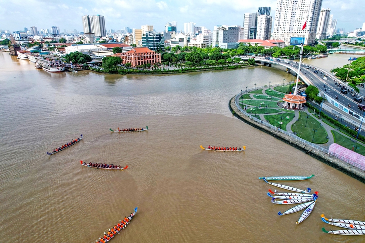 giao thông thủy - Ảnh 1.