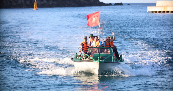 TP HCM gắn kết hậu phương – tiền tuyến nơi đảo tiền tiêu Tây Nam