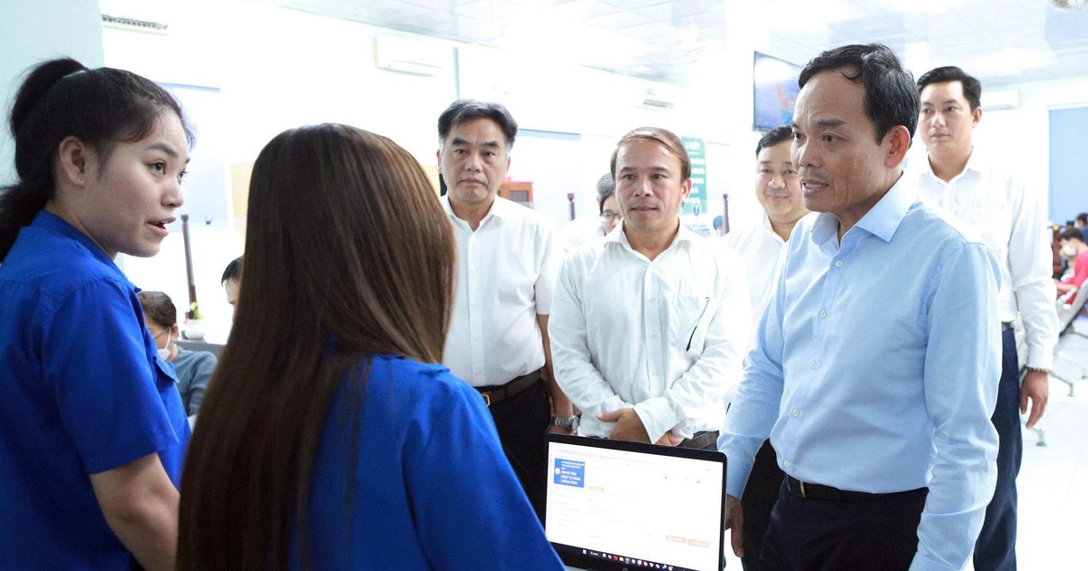 Bí thư TP.HCM Trần Lưu Quang làm việc với phường Bình Dương