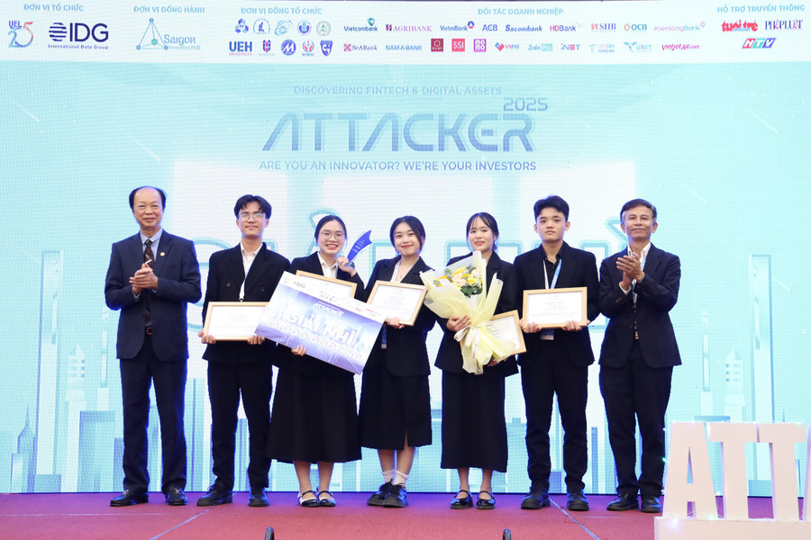 NFT Team Won Second Prize ATTACKER 2025 giai-nhi.jpg