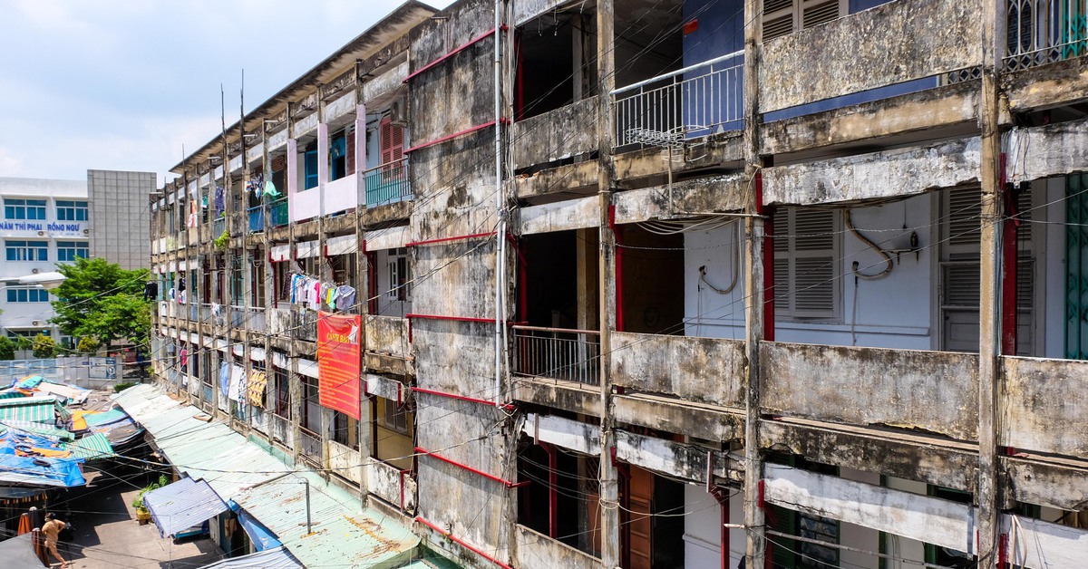 TP.HCM đốc thúc cải tạo loạt chung cư cũ, giao rõ trách nhiệm từng đơn vị