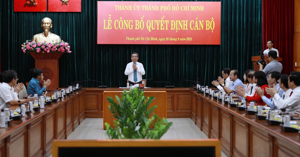 Thành ủy TP.HCM đưa nhiều cán bộ thành phố về Đảng ủy phường, xã