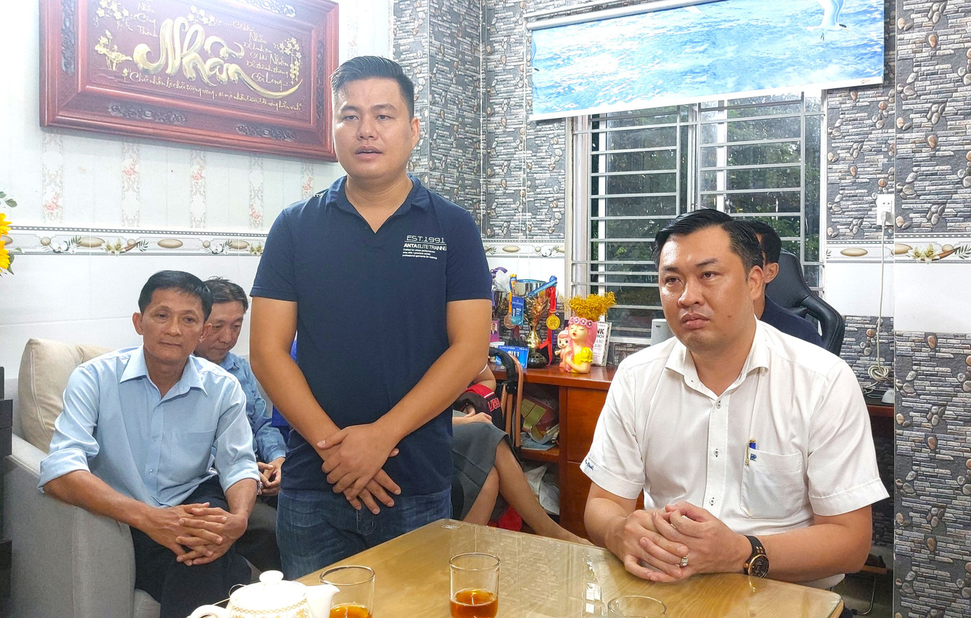 ជើងឯកអុកពិភពលោក Lai Ly Huynh បានថ្លែងអំណរគុណដល់មន្ទីរវប្បធម៌ និងកីឡា និងគណៈកម្មាធិការប្រជាជនទីក្រុងហូជីមិញ ដែលបានជួយគាត់សម្រេចបានលទ្ធផលដ៏អស្ចារ្យ។ bd-1.jpg