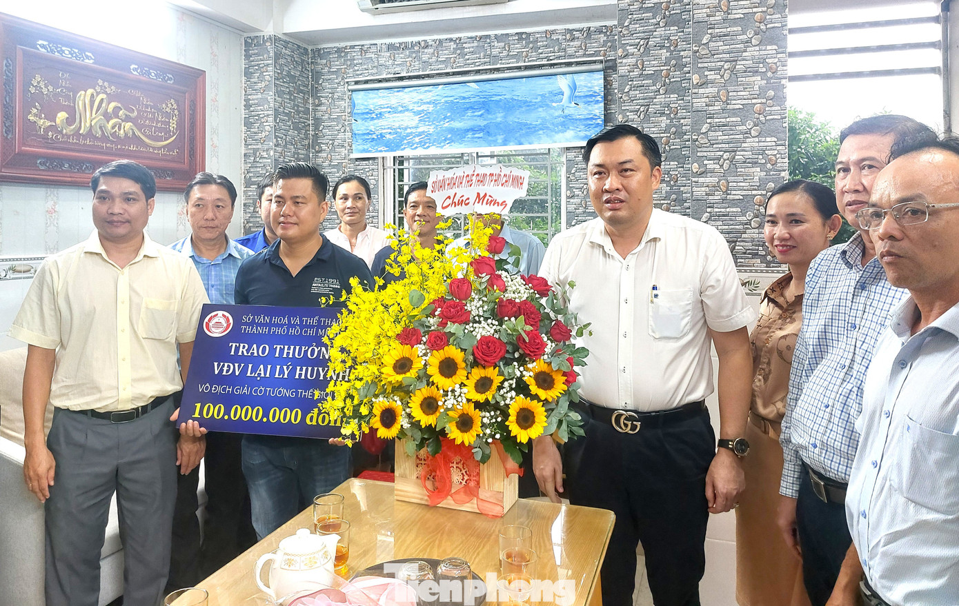 មន្ទីរវប្បធម៌ និងកីឡាទីក្រុងហូជីមិញ ផ្តល់រង្វាន់ ១០០លានដុង ដល់ម្ចាស់ជើងឯកអុកពិភពលោក tp-bd-2.jpg