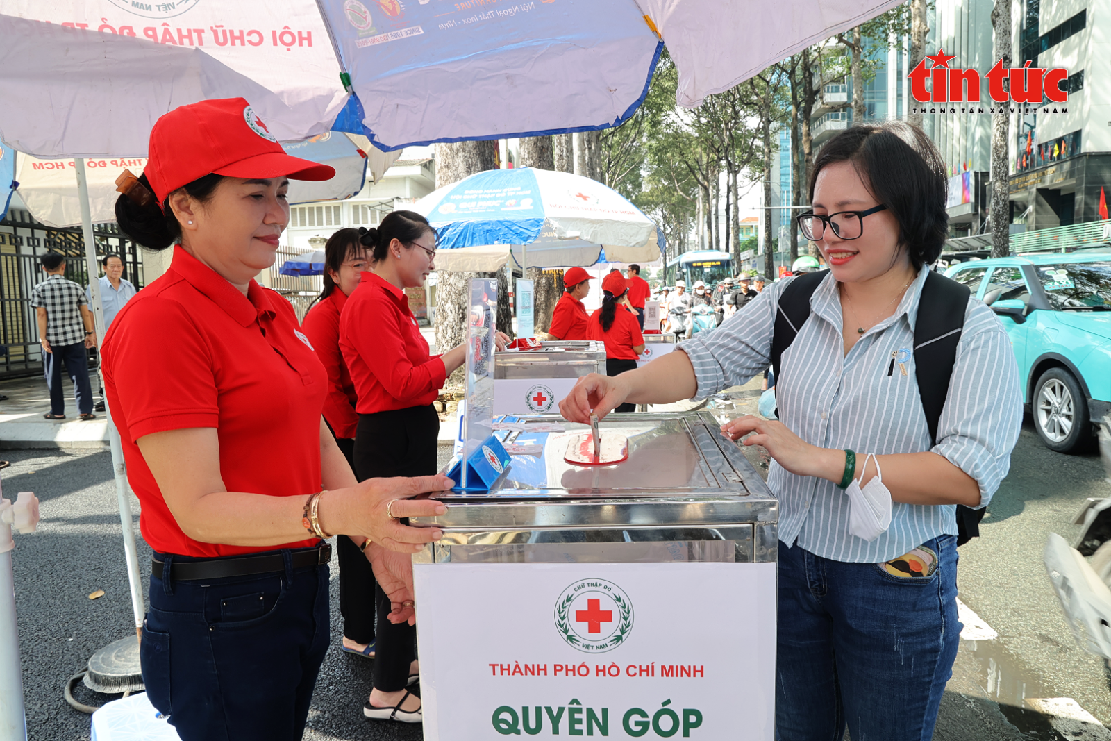 TP.HCM phát động quyên góp, cứu trợ đồng bào vùng bão lũ