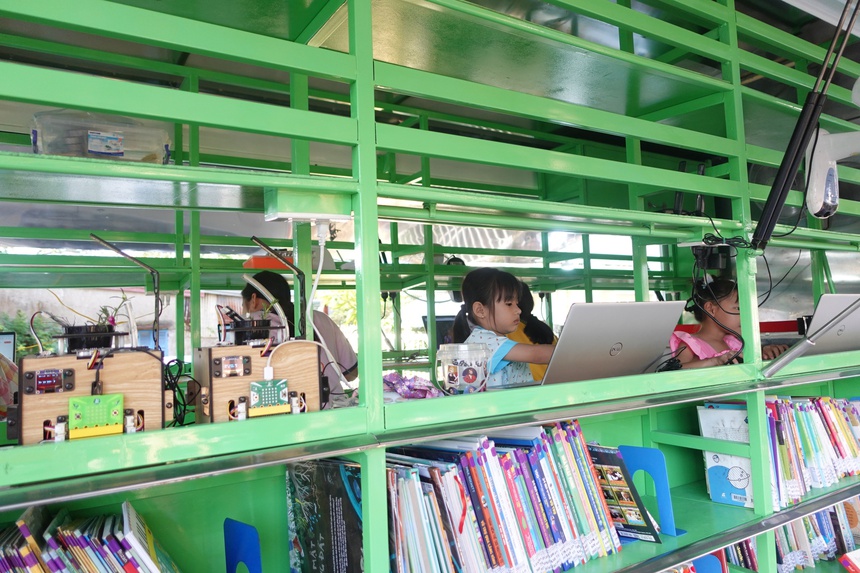 HCMC: Unik digital bibliotekbil, en kunnskapsbro til barn i forstadsområder - Bilde 2.