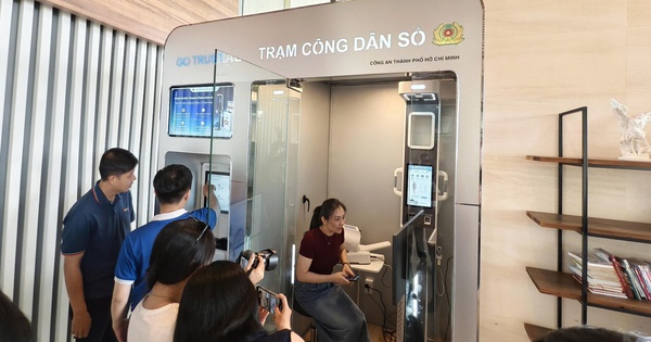 Công an TP HCM lần đầu ra mắt "Trạm công dân số"