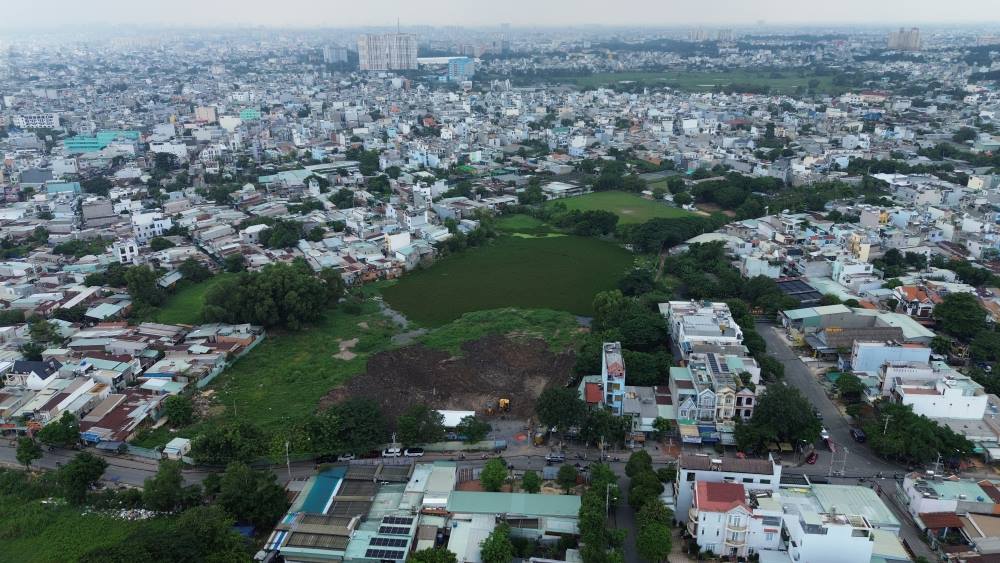 Khu đất “ao cá Tân Chánh Hiệp” rộng gần 1,7ha – nơi sẽ khởi công công viên sáng 13.10. Ảnh: Anh Tú