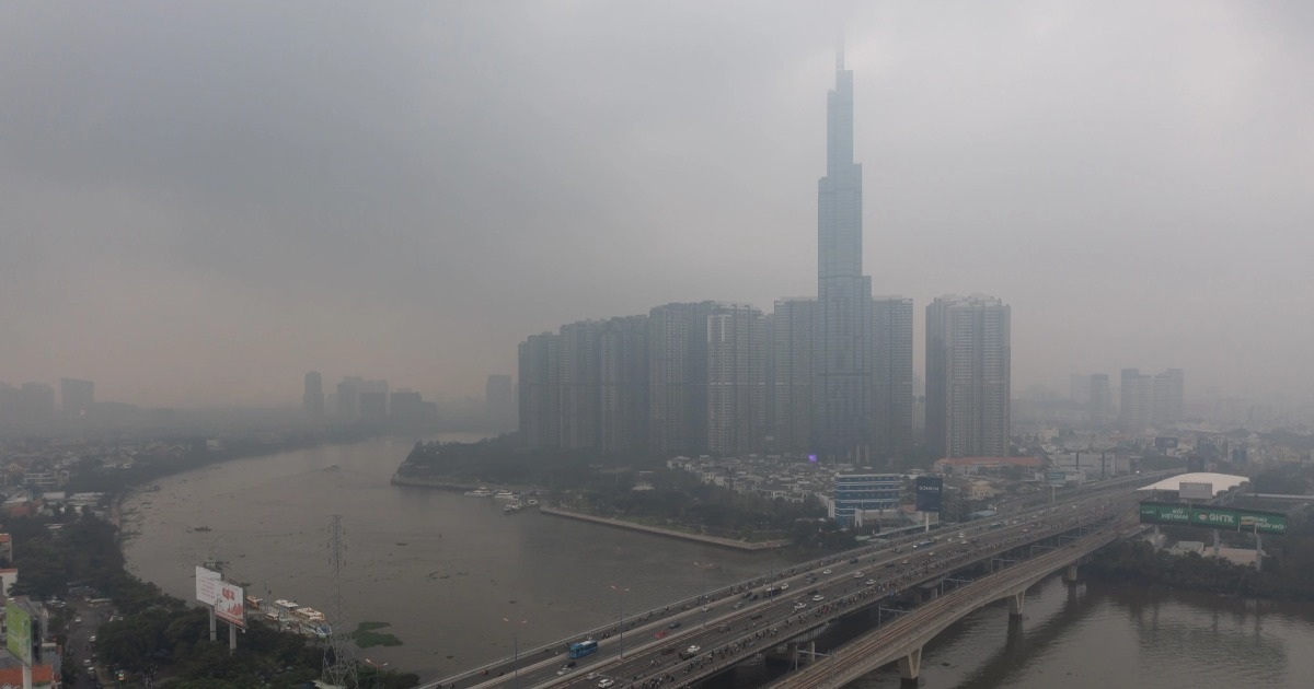 TPHCM yêu cầu kiểm soát bụi, chấm dứt đốt rác gây ô nhiễm không khí