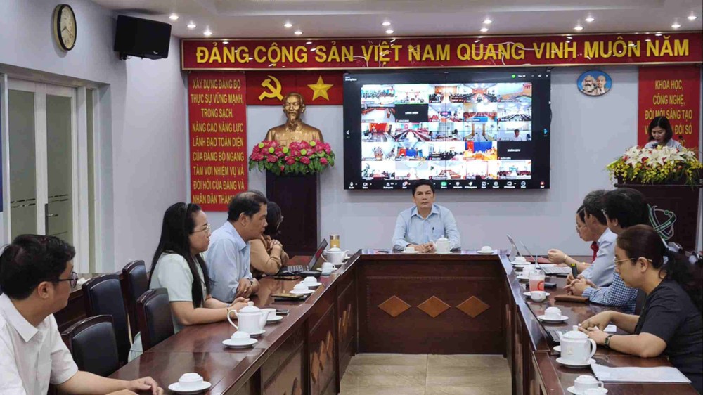 Ông Lê Thanh Minh, Phó Giám đốc Sở KH-CN TPHCM chủ trì Hội nghị tại điểm cầu Sở KH-CN TPHCM