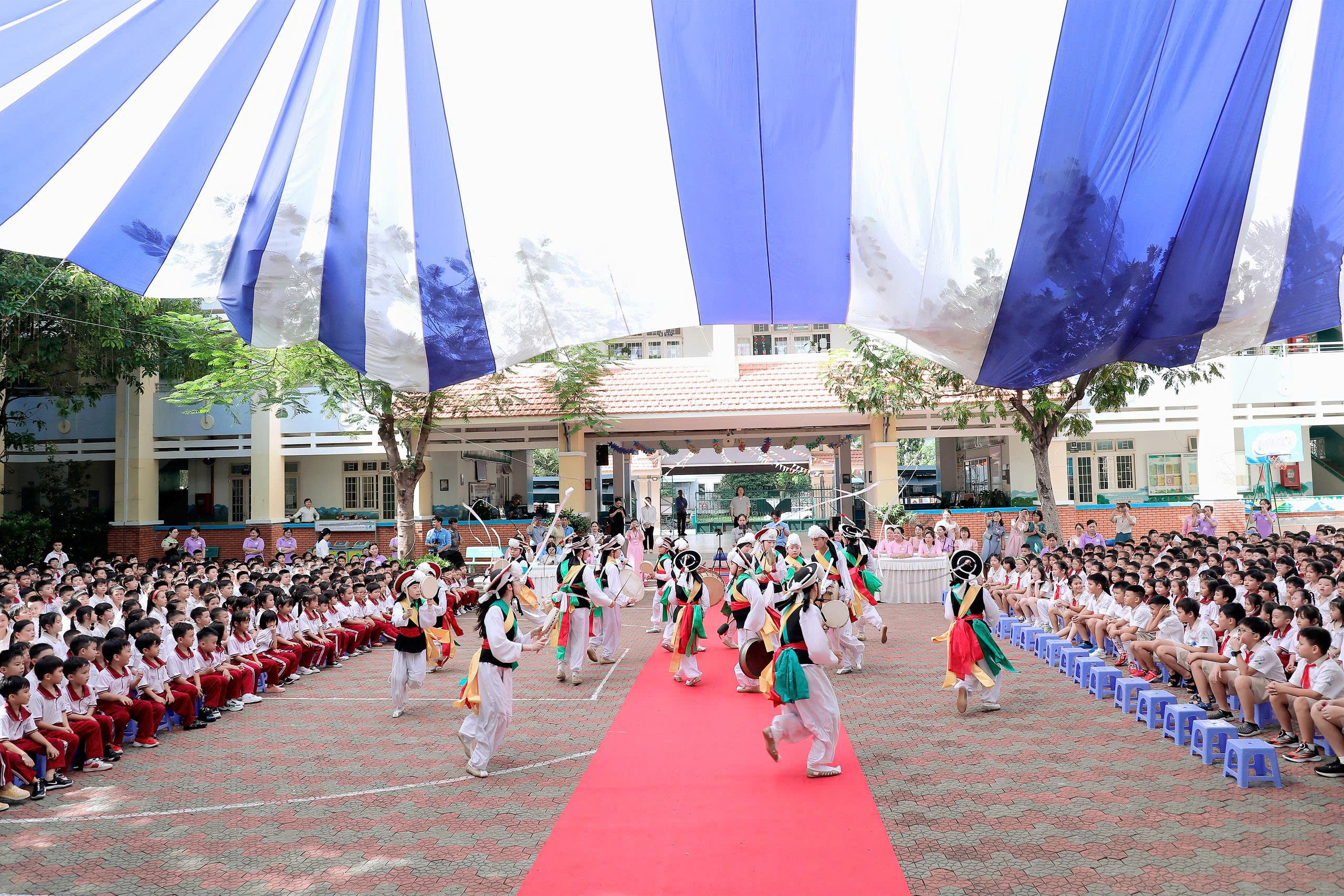 Tổng hợp thông tin báo chí liên quan đến TP. HCM ngày 6/11/2025