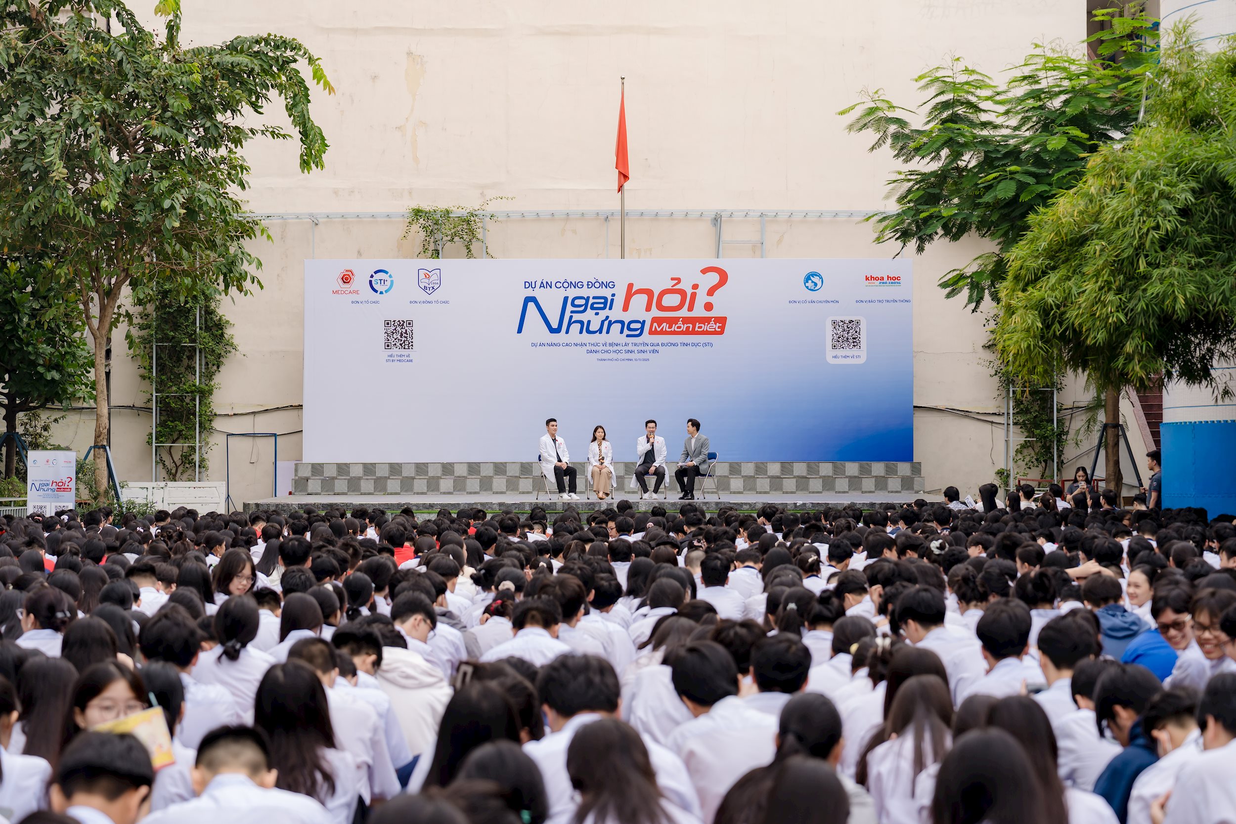 Trường THPT Bùi Thị Xuân là điểm đến thứ hai của dự án. Trước đó dự án đã khởi động tại Phân hiệu Học viện thanh thiếu niên Việt Nam tại TP.HCM