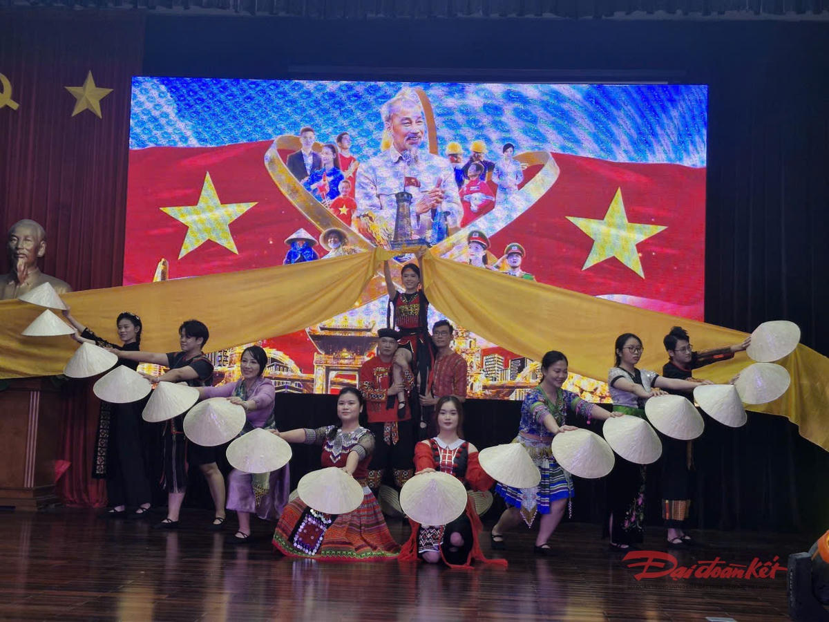 Tổng hợp thông tin báo chí liên quan đến TP. HCM ngày 13/11/2025