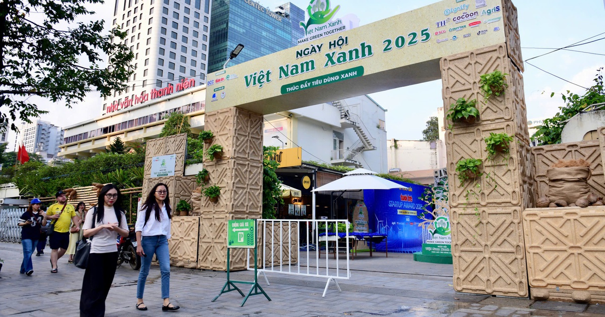 Việt Nam Xanh 2025 sẵn sàng đón khách cùng 'mưa quà tặng'