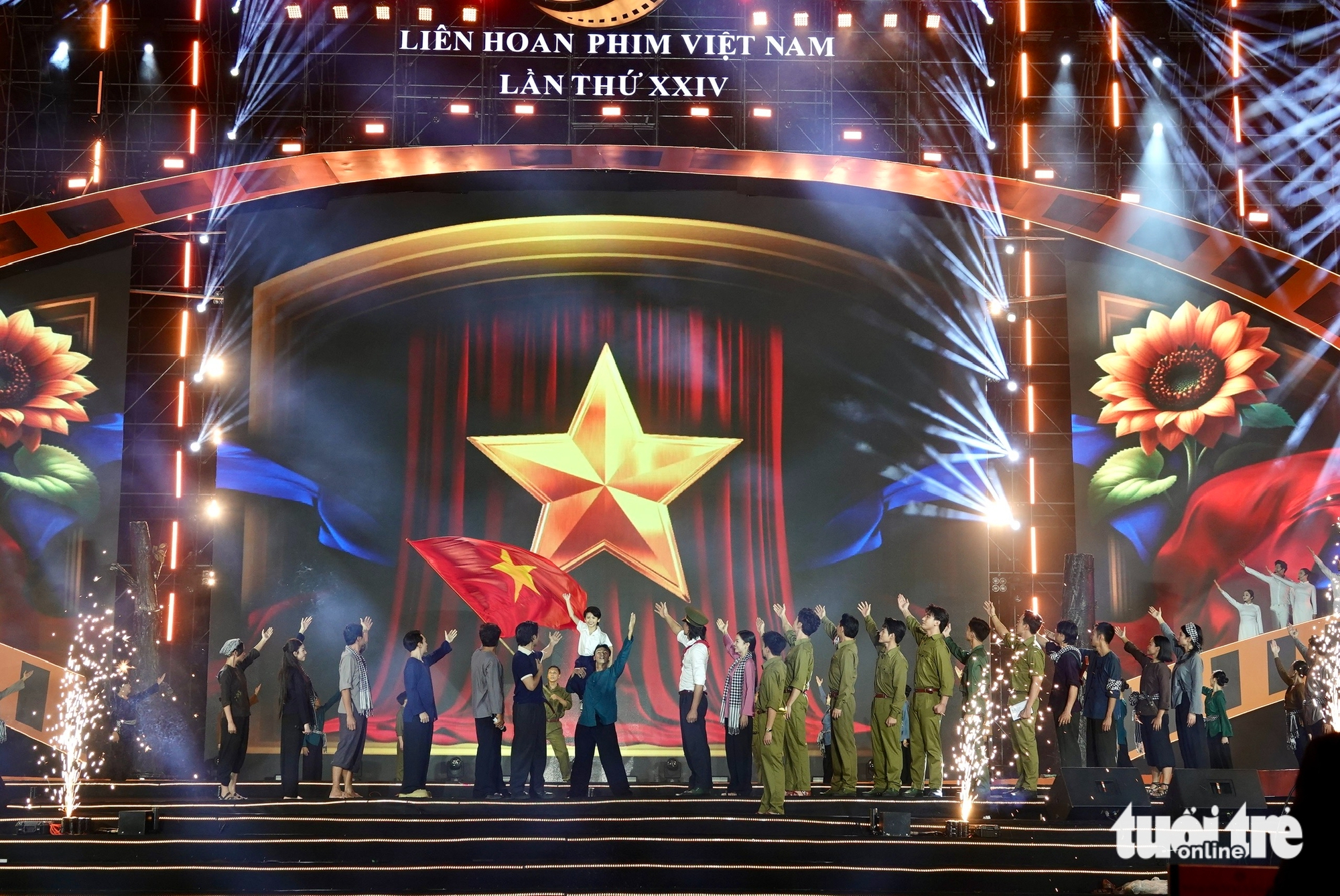 Khai mạc Liên hoan phim Việt Nam: TP.HCM chính thức đón nhận danh hiệu thành phố điện ảnh - Ảnh 8. Liên hoan phim Việt Nam - Ảnh 8.