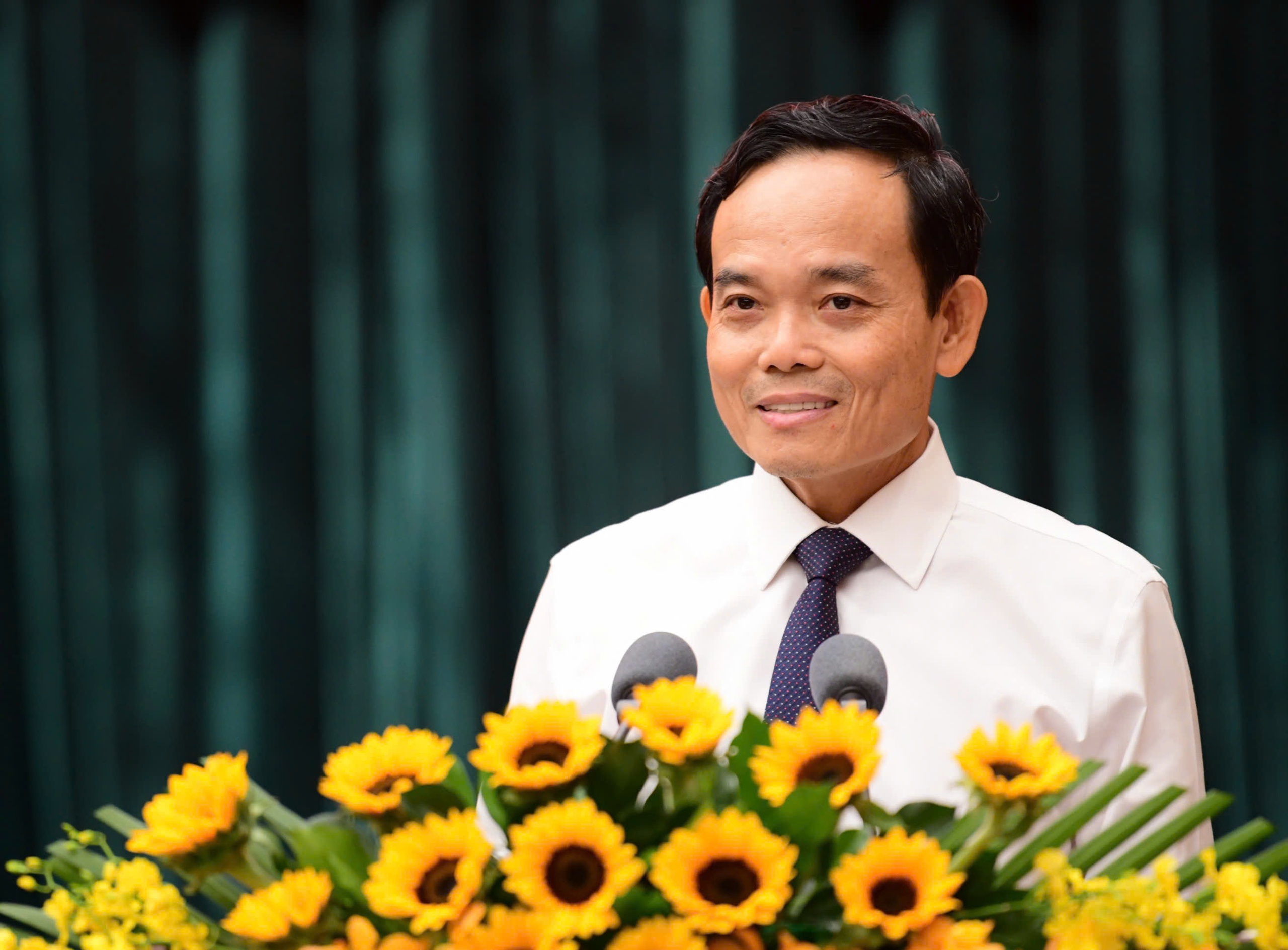 Bí thư Trần Lưu Quang làm Trưởng ban chỉ đạo phát triển đường sắt TP.HCM - Ảnh 2. TP.HCM bổ sung quy chế bảo vệ cán bộ dám nghĩ dám làm với Ban Chỉ đạo phát triển mạng lưới đường sắt - Ảnh 2.