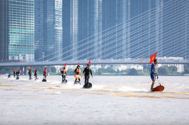 Lễ hội sông nước TP.HCM lần 3 dời sang năm 2026- Ảnh 1.