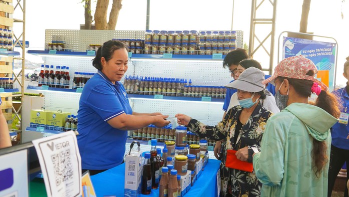 - Ảnh 2. - Ảnh 2.