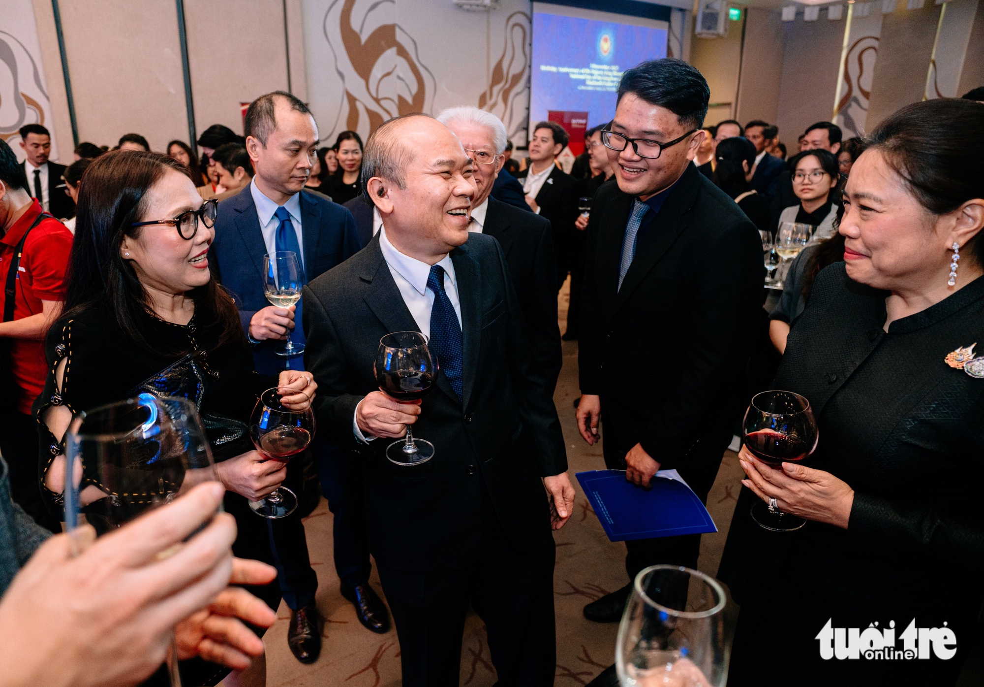 TP.HCM cam kết trở thành cầu nối thúc đẩy hợp tác toàn diện Việt Nam – Thái Lan - Ảnh 1. TP.HCM cam kết trở thành cầu nối thúc đẩy hợp tác toàn diện Việt Nam - Thái Lan - Ảnh 1.