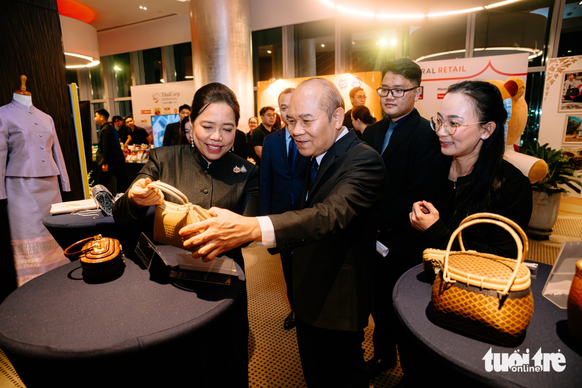 TP.HCM cam kết trở thành cầu nối thúc đẩy hợp tác toàn diện Việt Nam – Thái Lan - Ảnh 3. TP.HCM cam kết trở thành cầu nối thúc đẩy hợp tác toàn diện Việt Nam - Thái Lan - Ảnh 3.