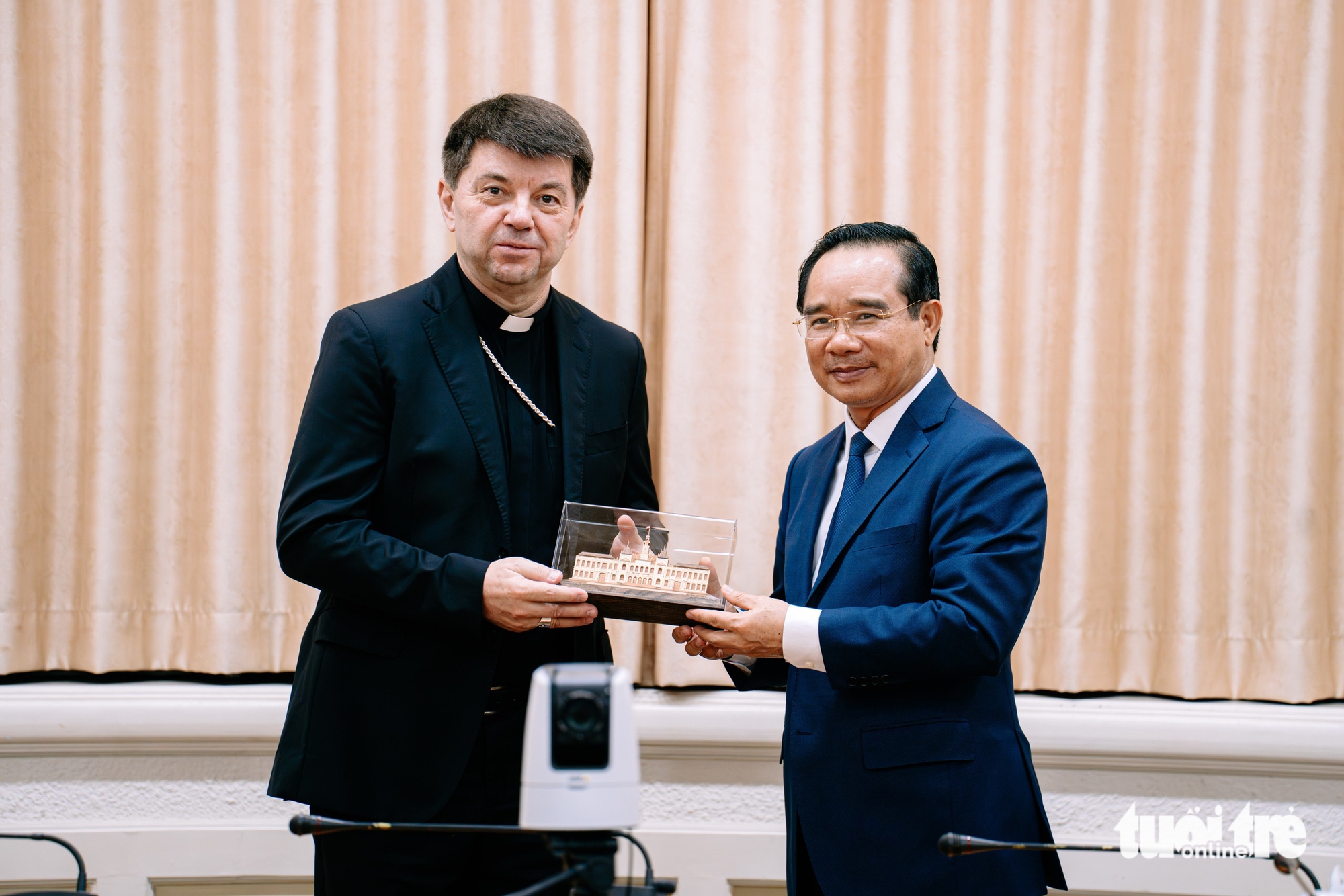 TP.HCM khẳng định đồng hành cùng cộng đồng Công giáo, làm sâu sắc hơn quan hệ Việt Nam - Vatican - Ảnh 4. TP.HCM khẳng định đồng hành cùng cộng đồng Công giáo, làm sâu sắc hơn quan hệ Việt Nam - Vatican - Ảnh 4.