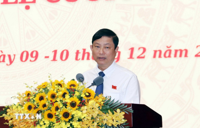 Ông Võ Văn Minh, Chủ tịch Hội đồng Nhân dân Thành phố Hồ Chí Minh, phát biểu bế mạc. (Ảnh: Xuân Khu/TTXVN) ttxvn-vo-van-minh.jpg