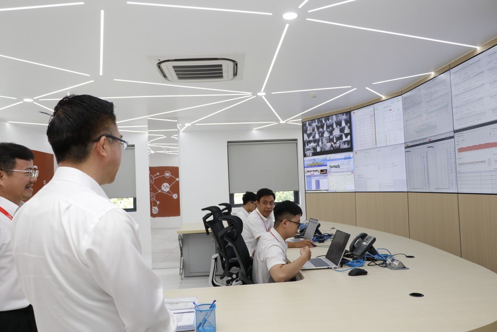 Phó Bí thư Thành ủy TPHCM Đặng Minh Thông khảo sát hoạt động khoa học, công nghệ và đổi mới sáng tạo tại Công viên phần mềm Quang Trung 8.JPG