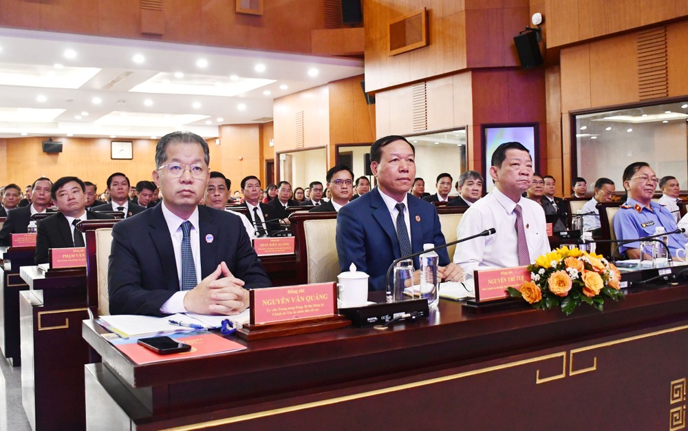 Đồng chí Nguyễn Văn Quảng, Ủy viên Trung ương Đảng, Bí thư Đảng ủy, Chánh án TAND Tối cao, dự hội nghị sử dụng.jpg