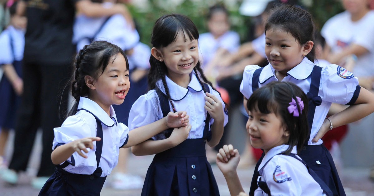 TP.HCM bổ sung hơn 910 tỉ đồng để miễn học phí, hỗ trợ học phí