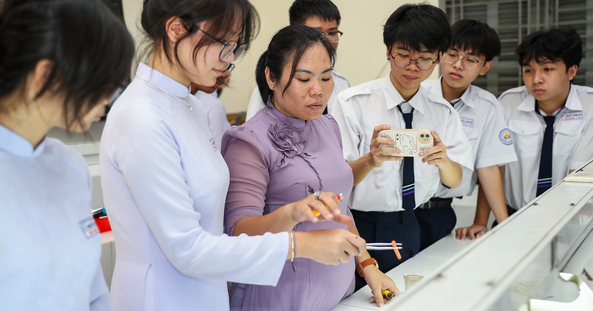 TP.HCM trả lương dạy thêm giờ cho giáo viên bằng 150% chính khóa