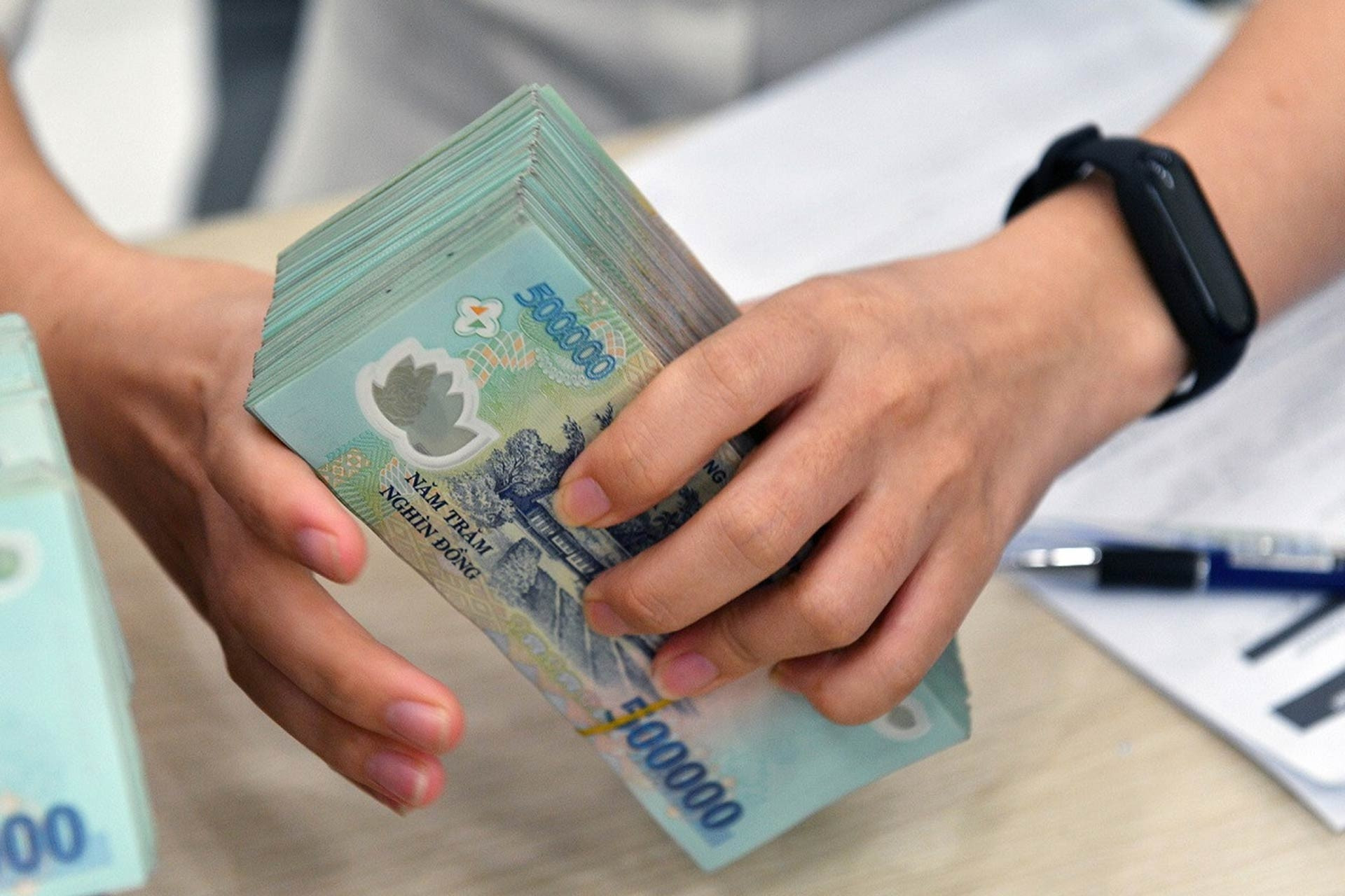 Chính sách mới từ 1.1.2026: Tăng mức giảm trừ gia cảnh và người phụ thuộc - Ảnh 1.