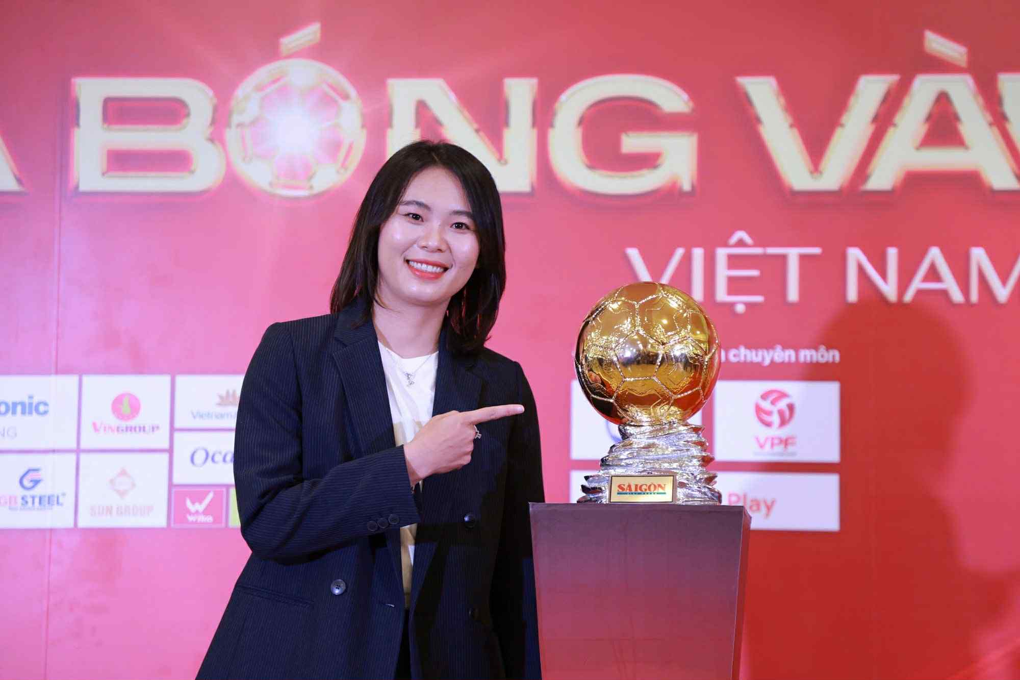 Hoàng Đức, Bích Thùy đoạt Quả bóng vàng Việt Nam 2025 - Ảnh 15.