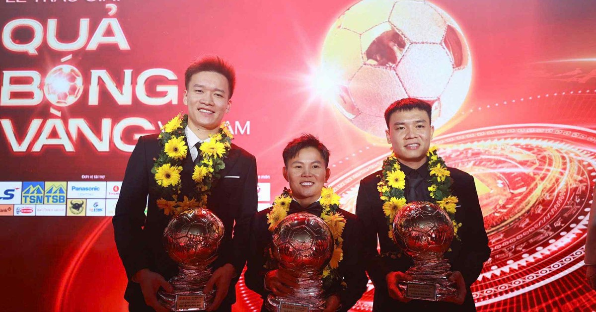 Hoàng Đức, Bích Thùy và Đoàn Phát đoạt Quả bóng vàng Việt Nam 2025
