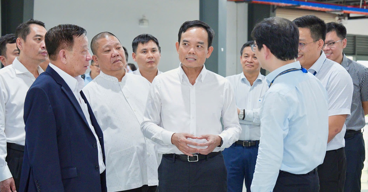 Bí thư Thành ủy TP.HCM khảo sát, giao nhiệm vụ hiện thực hóa đề án 'thành phố khoa học công nghệ'