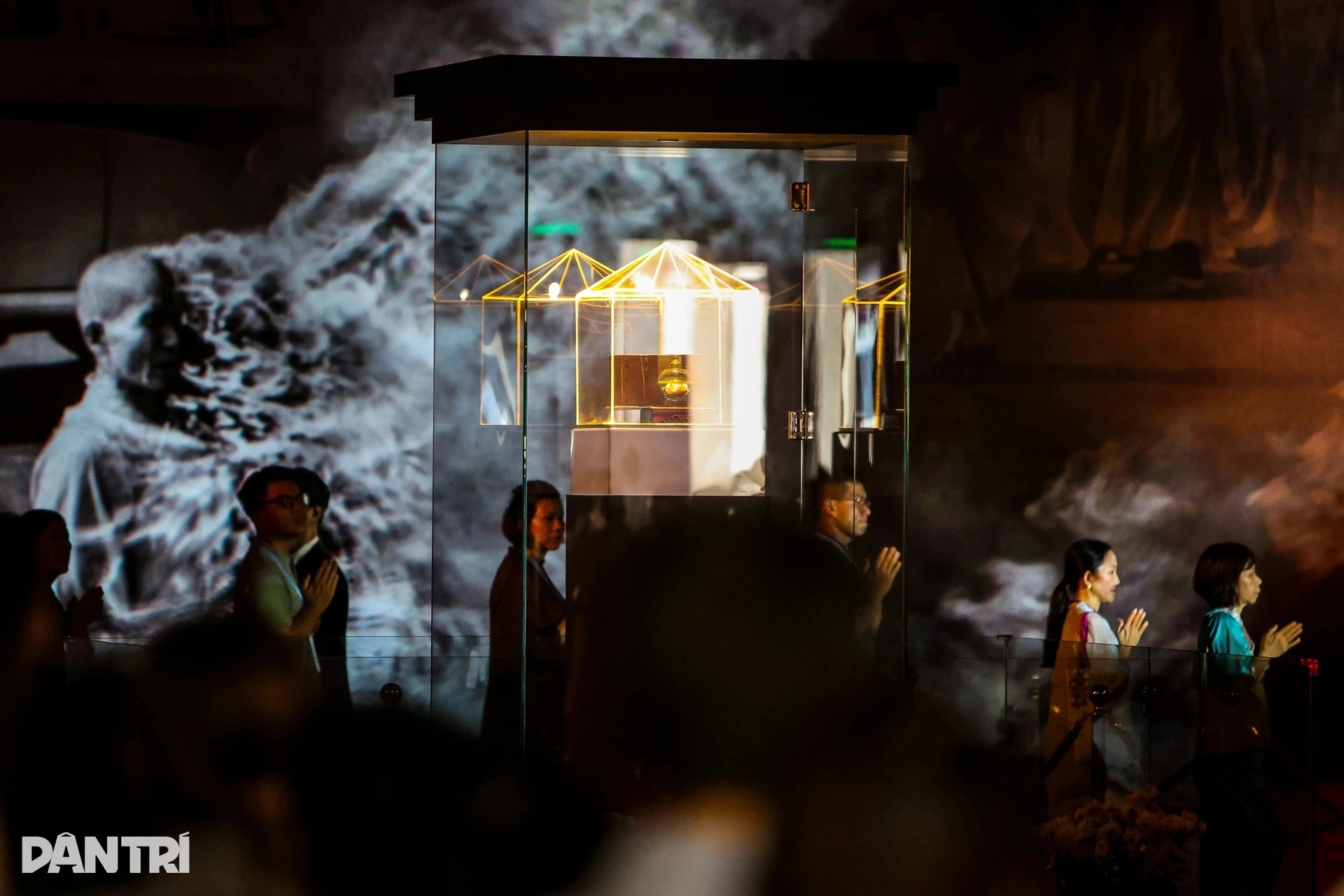 An vị vĩnh viễn xá lợi Trái tim Bồ tát Thích Quảng Đức tại TPHCM - 1