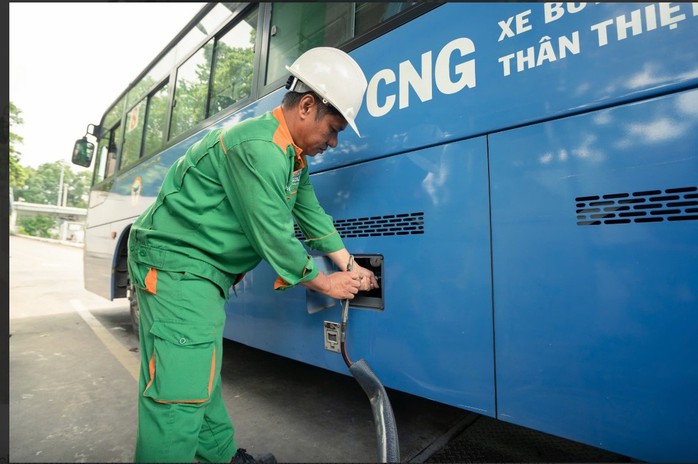 Đàm phán thành công vụ 500 xe buýt chạy khí CNG tại TPHCM trước thời điểm 2026 - Ảnh 3.