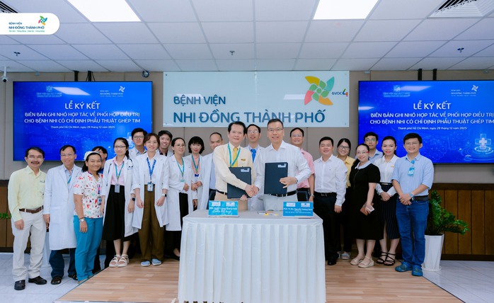 Hai bệnh viện đầu ngành TPHCM “bắt tay” ghép tim cho trẻ em - Ảnh 1.