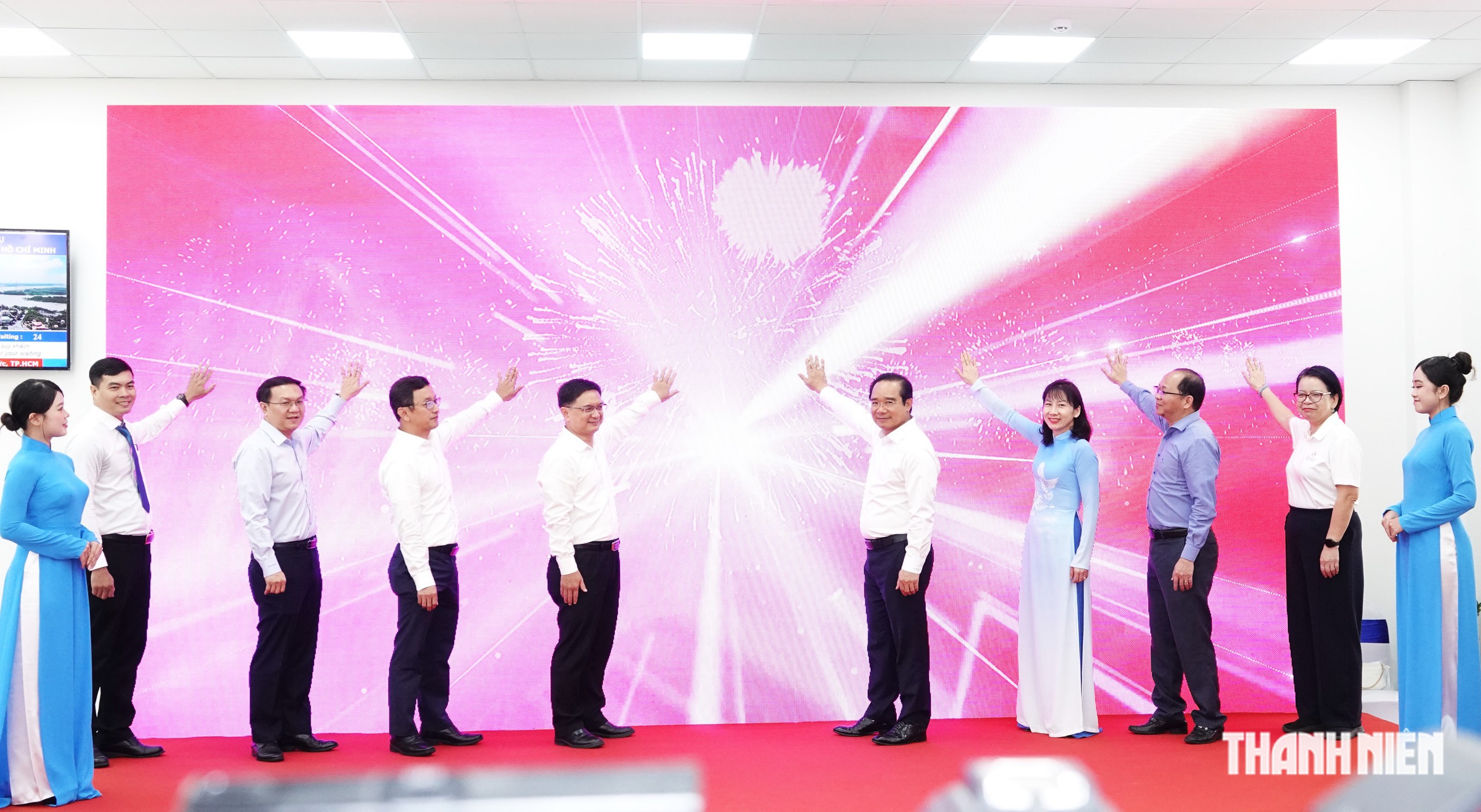 Ra mắt Trung tâm Phục vụ hành chính công TP.HCM - Ảnh 6.