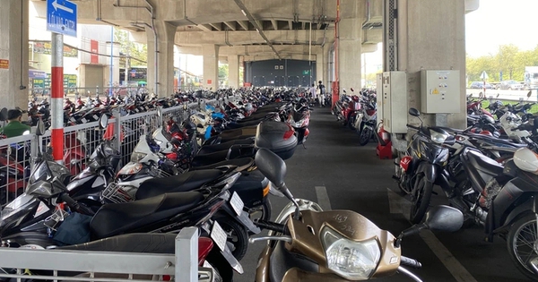 Hai ga metro Bến Thành - Suối Tiên chính thức cho gửi xe qua đêm