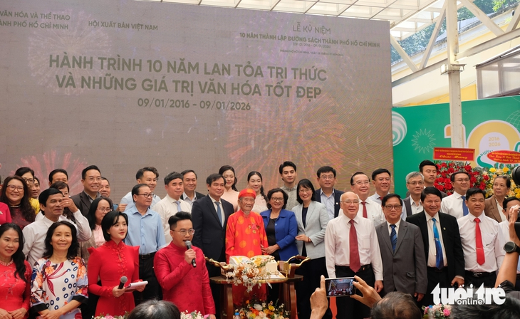 Đường sách TP.HCM - Ảnh 1.