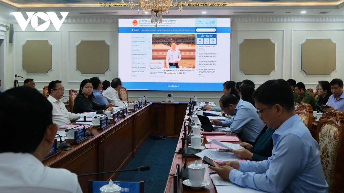 ra mat trang tin bau cu, len phuong an bo phieu som tai 4 khu vuc o tp.hcm hinh anh 2