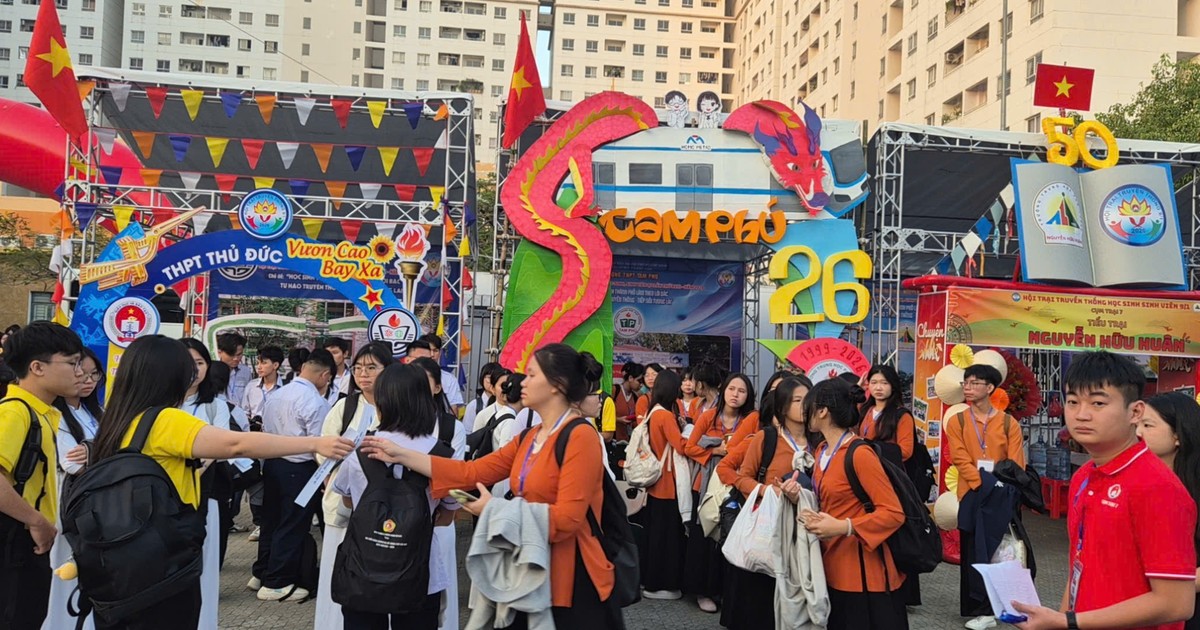 15.000 học sinh tham gia hội trại truyền thống học sinh, sinh viên