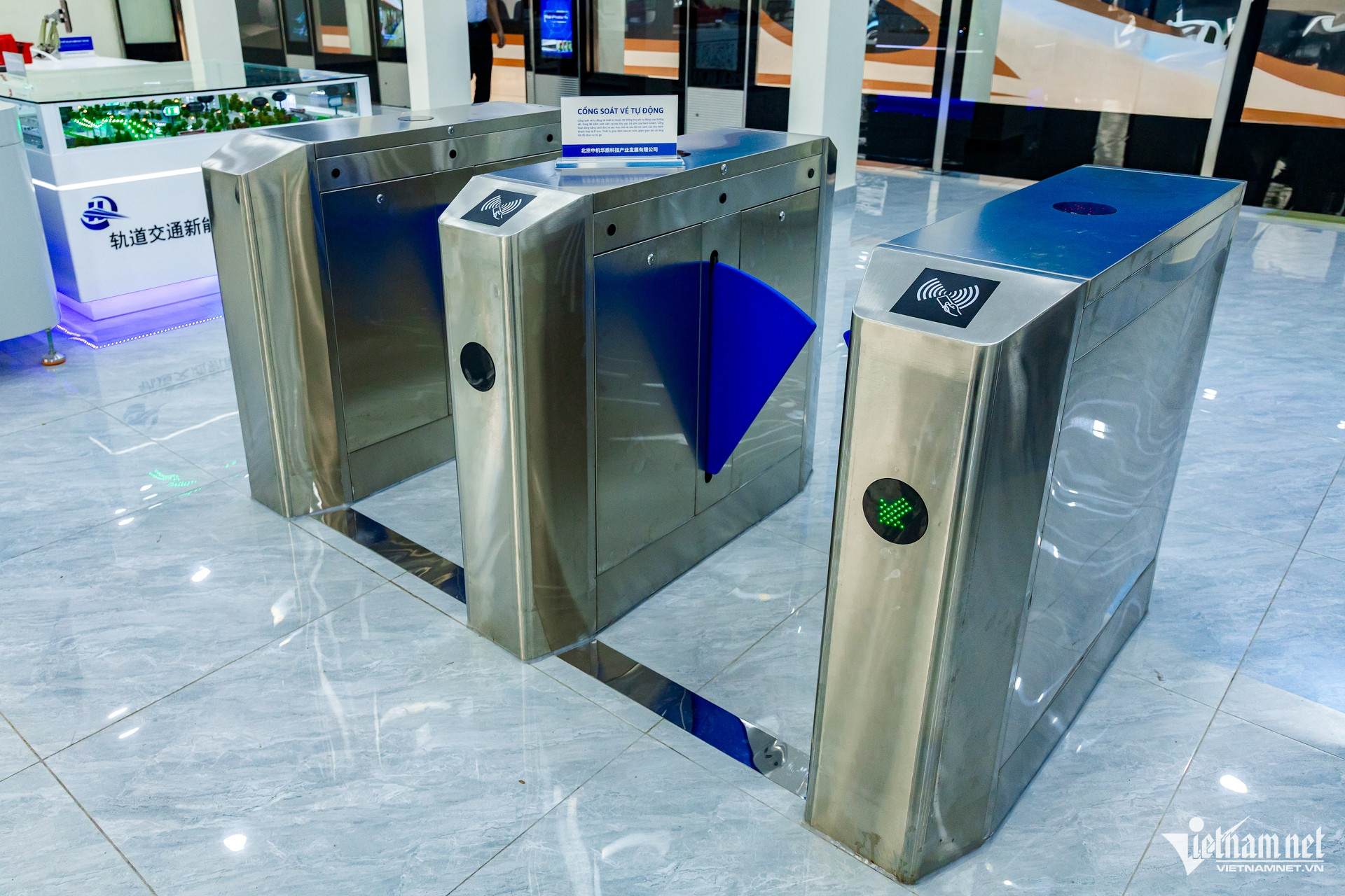 W-tàu cao tốc TPHCM 12.jpg