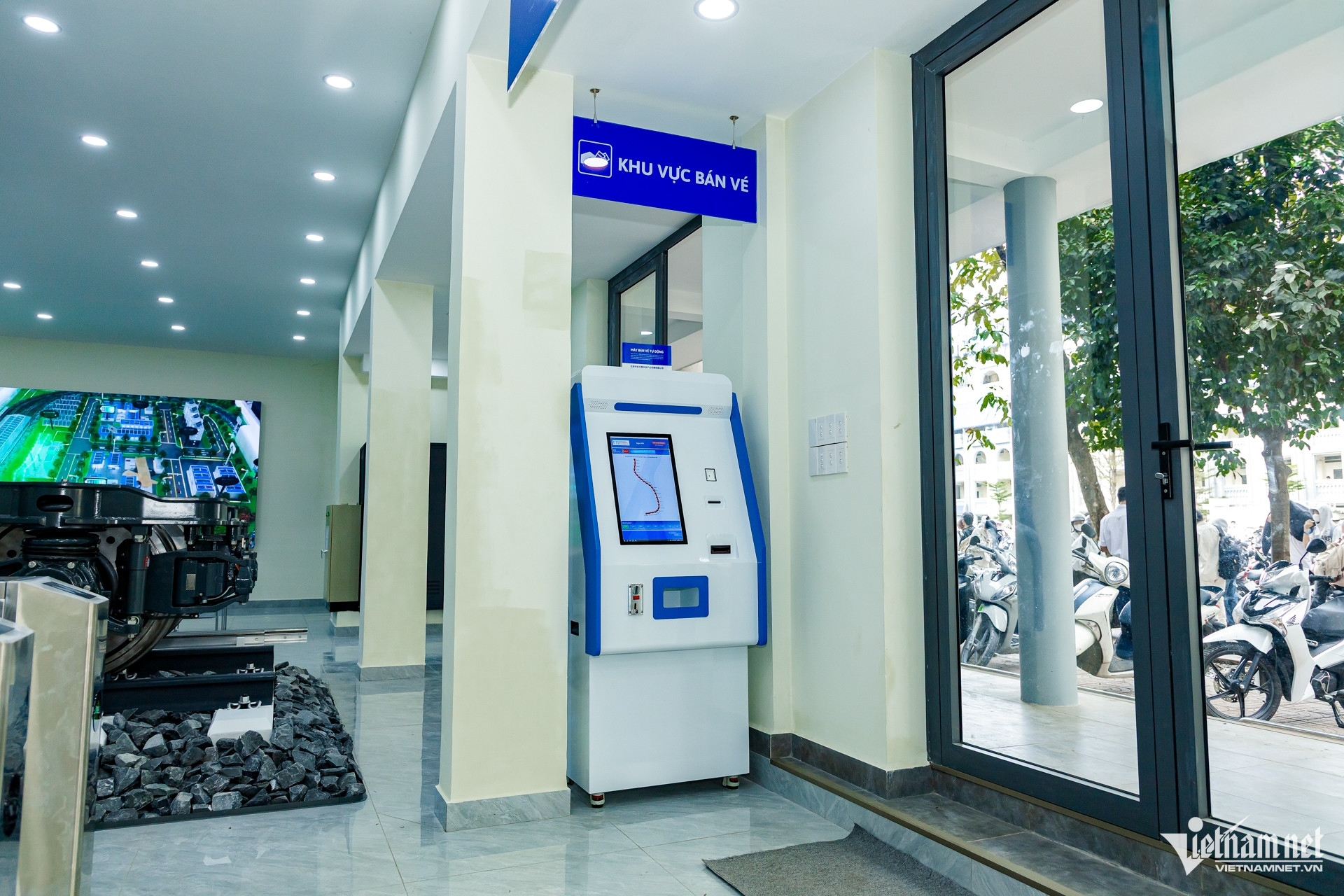 W-tàu cao tốc TPHCM 8.jpg