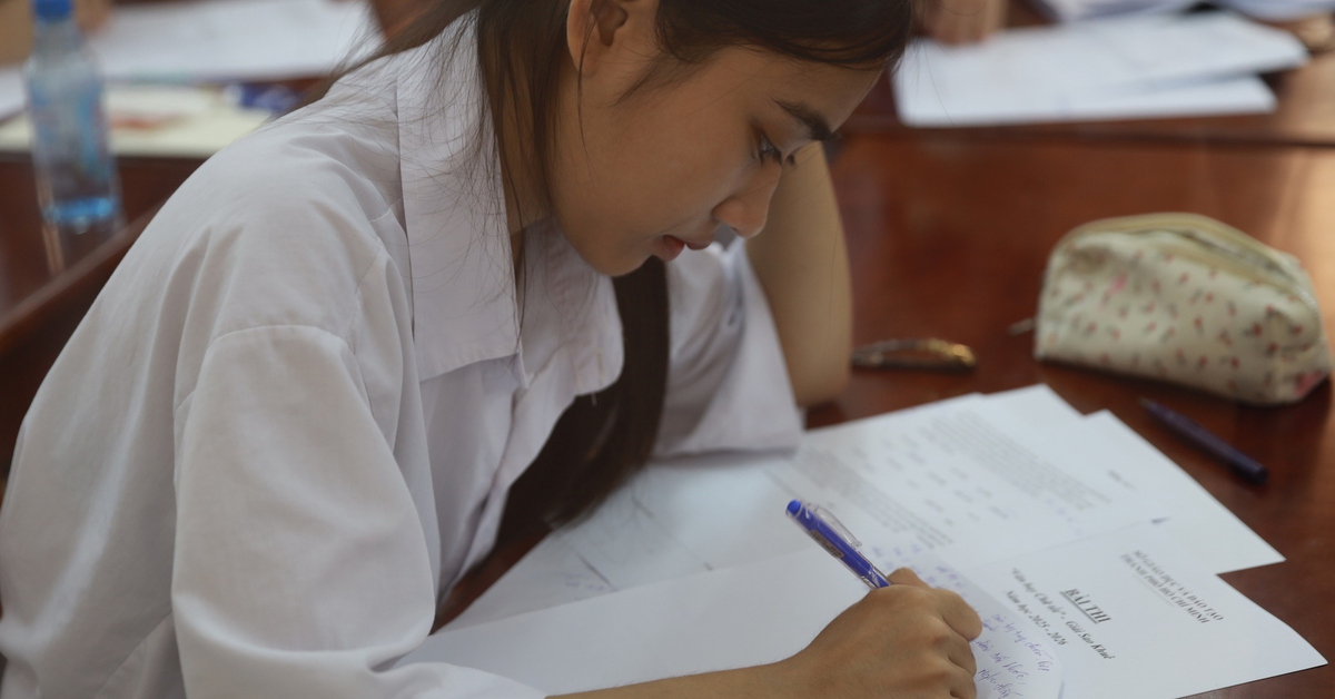 Ấn tượng với đề thi 'văn hay chữ tốt' ở TP.HCM